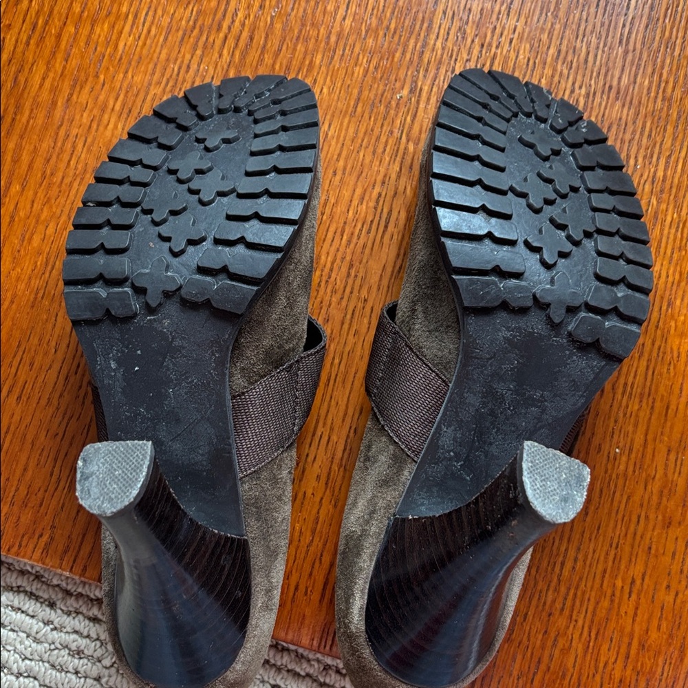 COLIN STUART chunky brown suede true 90’s vintage heels. Buckle strap. Size 8 - Picture 3 of 6